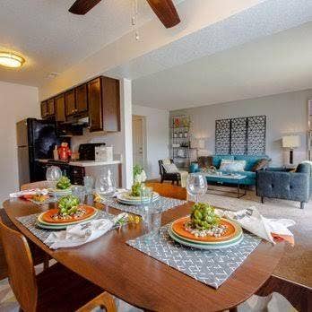 2BR/1BA In-Unit W/D-Hamilton Square
