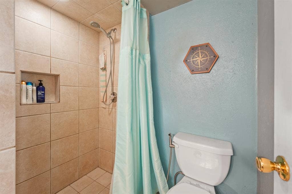 Avail 9/1 Bedroom with Ensuite Bath