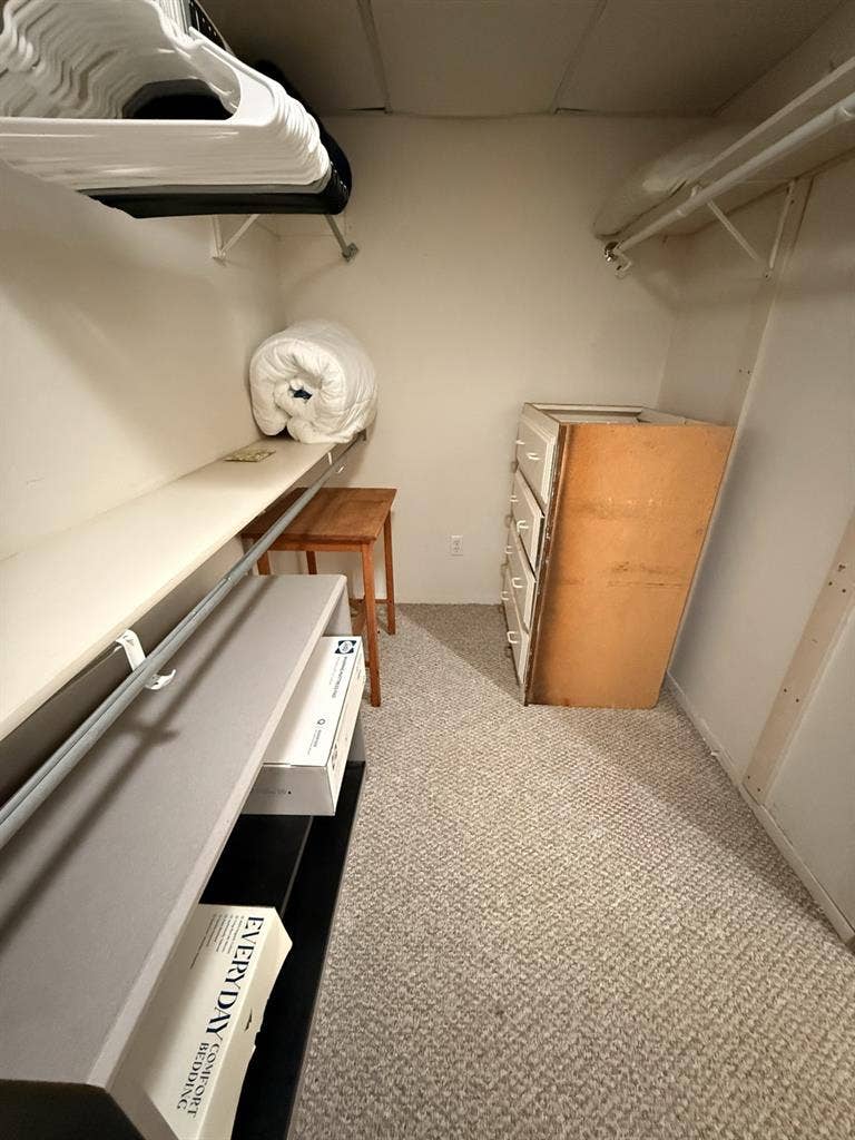 Avail 9/1 Bedroom with Ensuite Bath