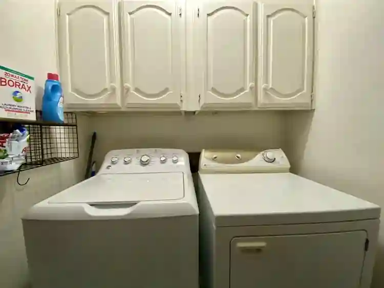 Avail 9/1 Bedroom with Ensuite Bath