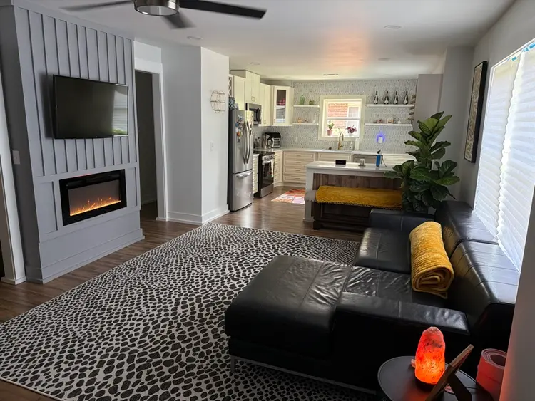 Furnished room for rent