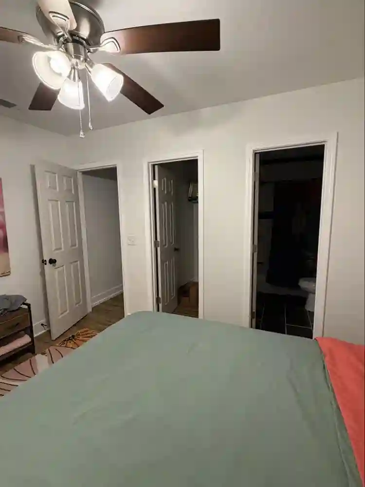 Furnished room for rent