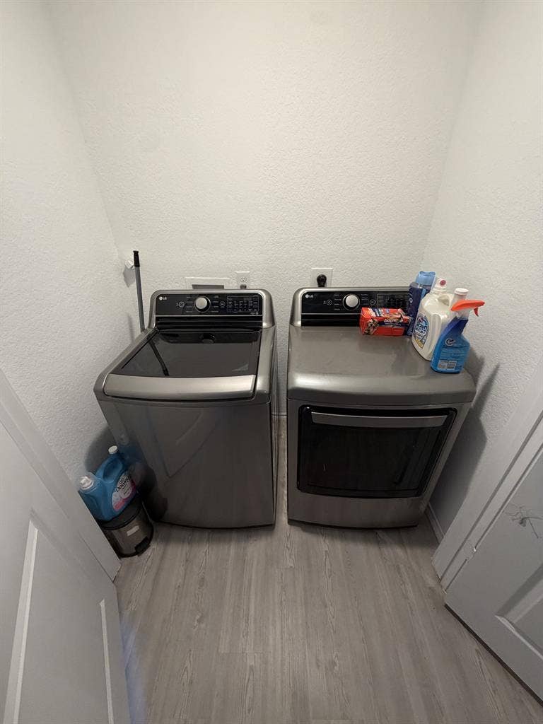 Looking for Roommate in Portland TX