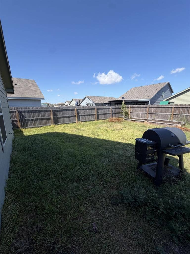 Looking for Roommate in Portland TX