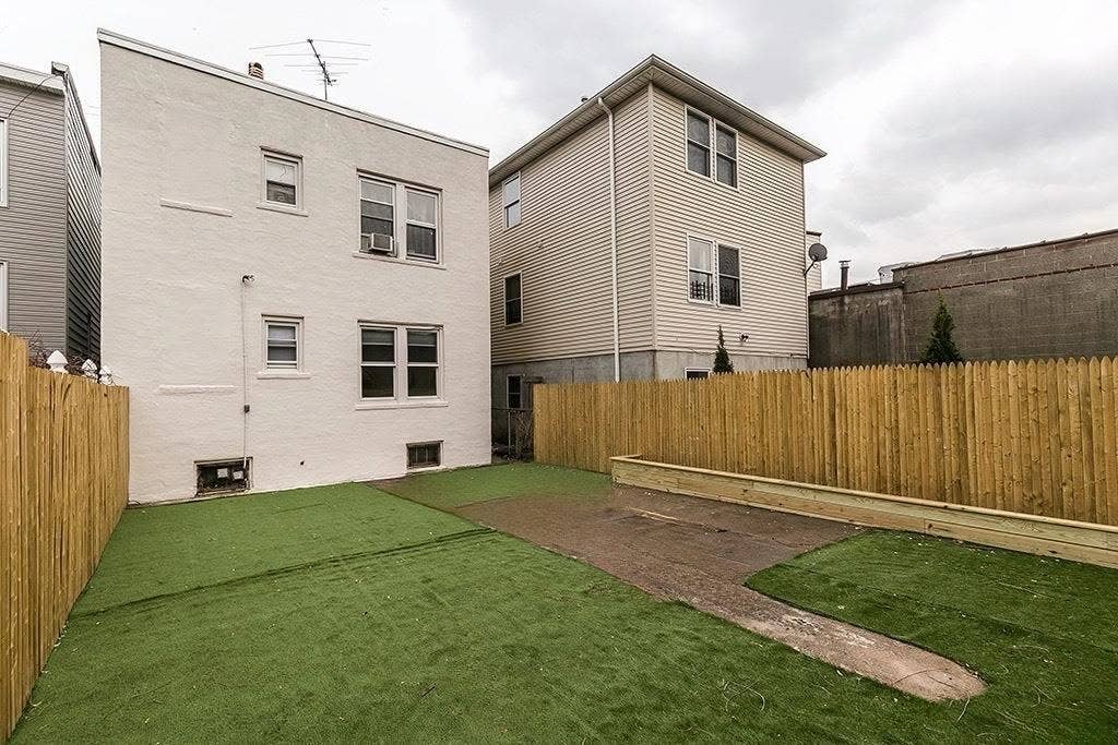 3-Bedroom, 1-Bathroom unit for rent