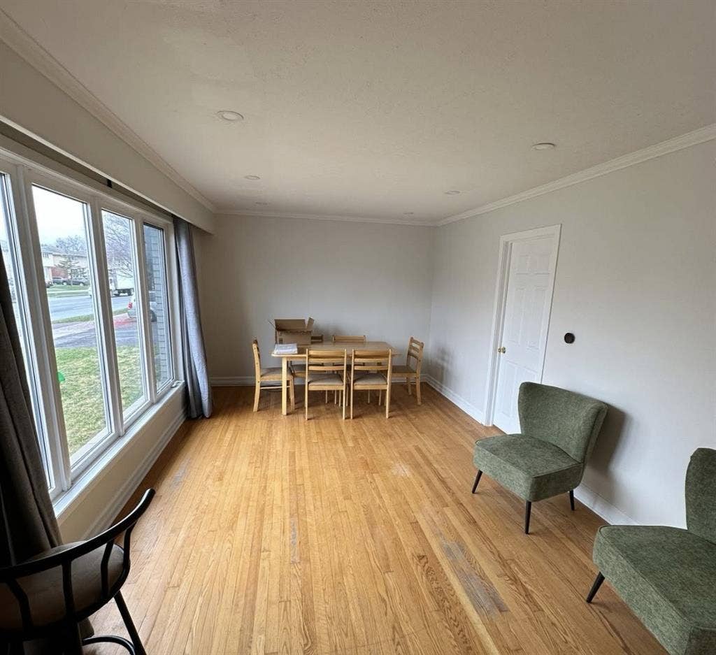 Room available for female student