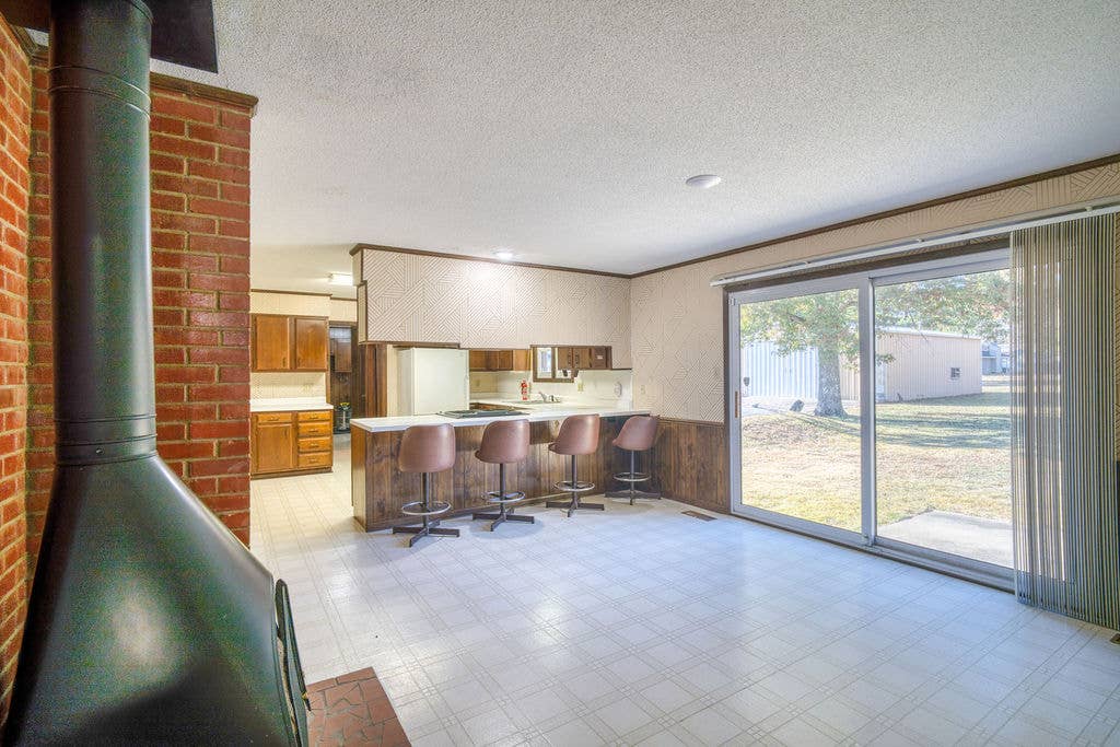 3 bedroom 2.5 bathroom House