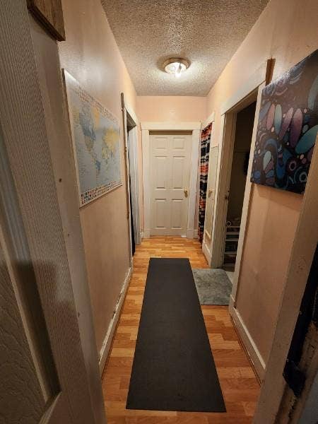 Grnd Flr Bdrm for 2 Months SUBLET