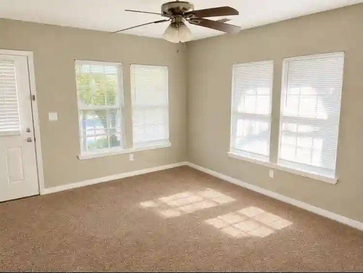 Looking for college tenants!