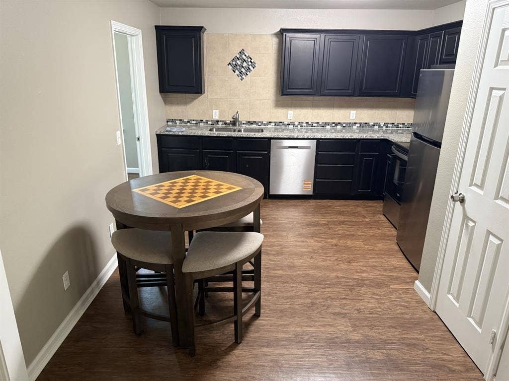 Looking for college tenants!