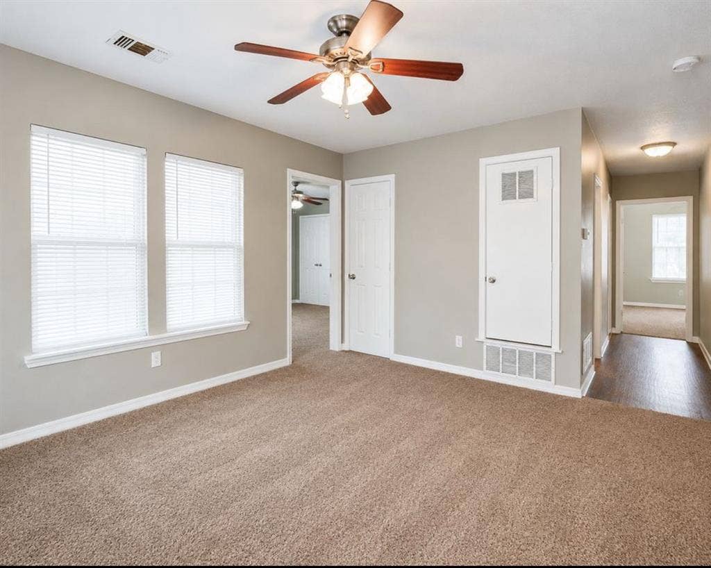 Looking for college tenants!