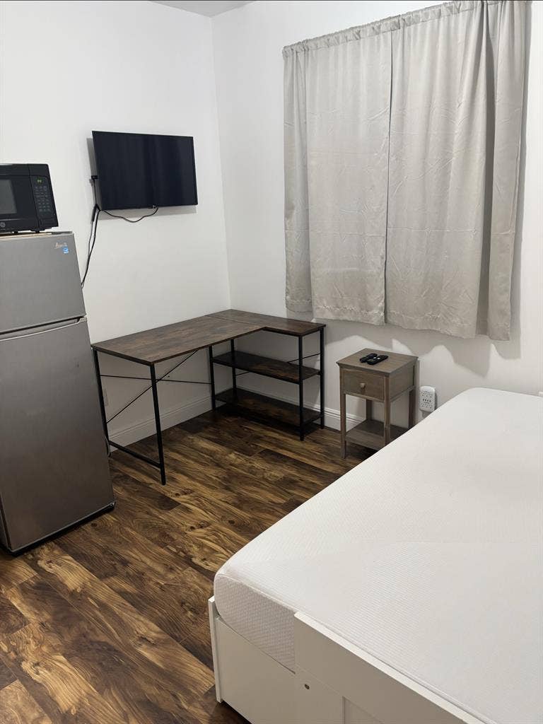 Furnished Room x Rent