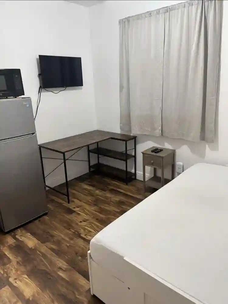 Furnished Room x Rent