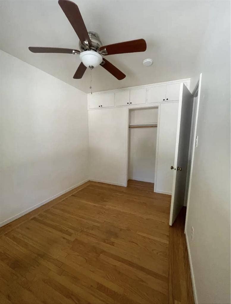 Female roommate in East Sac