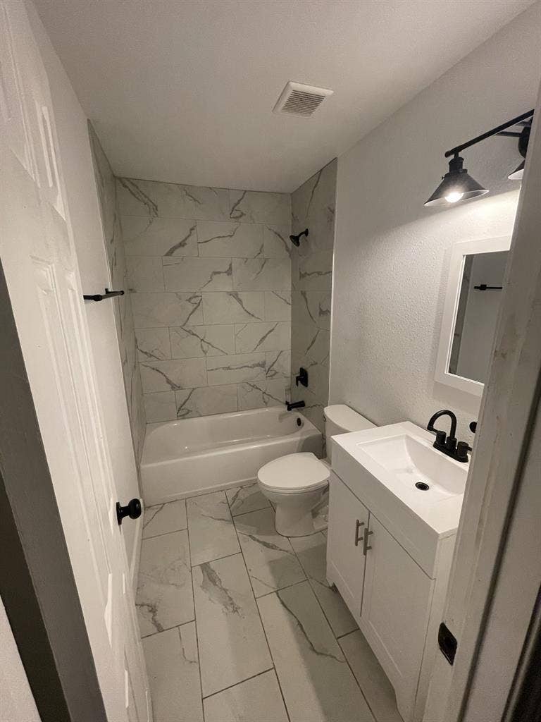 Rome for rent Near NRG- Female Only