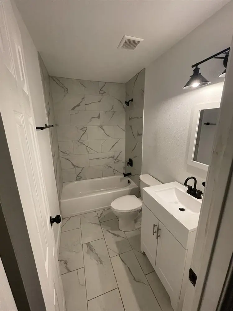 Rome for rent Near NRG- Female Only