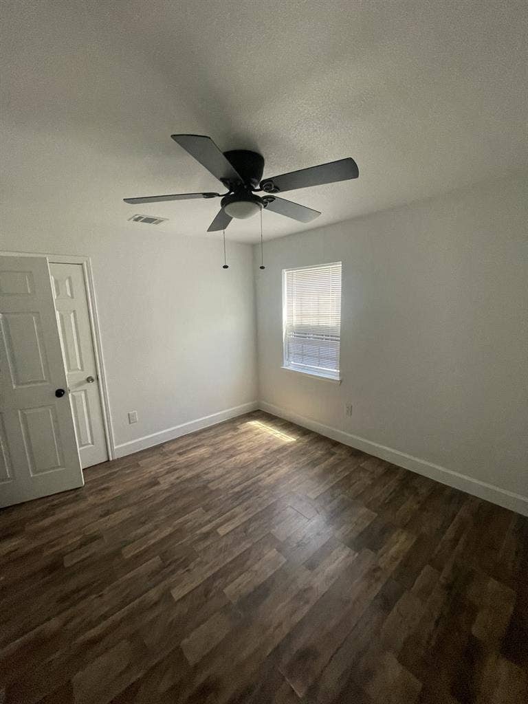 Rome for rent Near NRG- Female Only