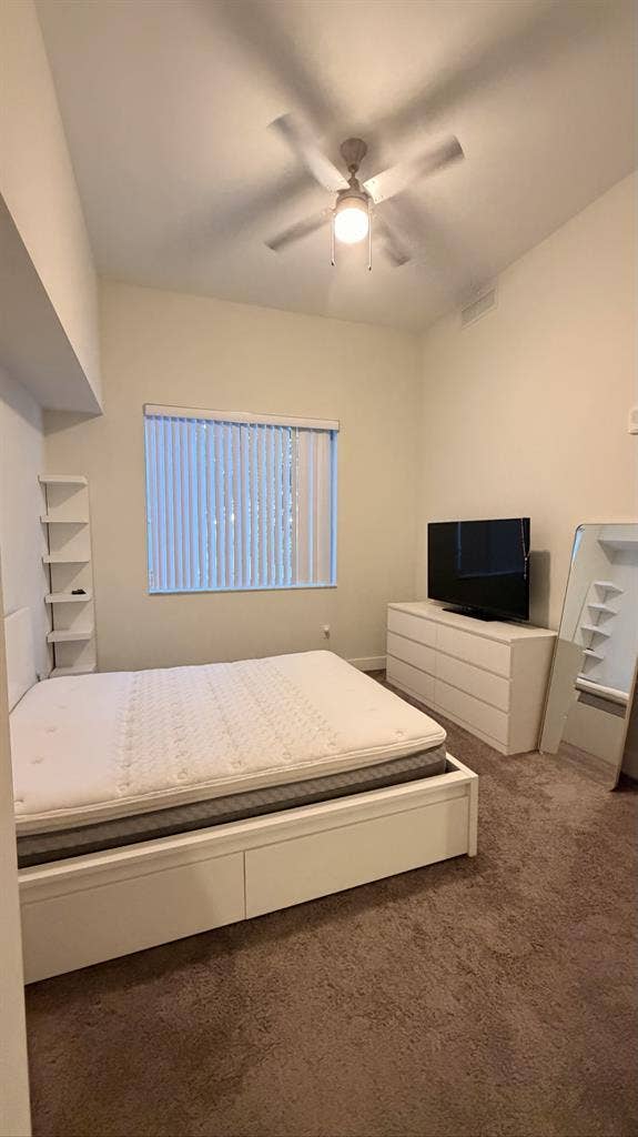 1 room 1 bathroom for rent