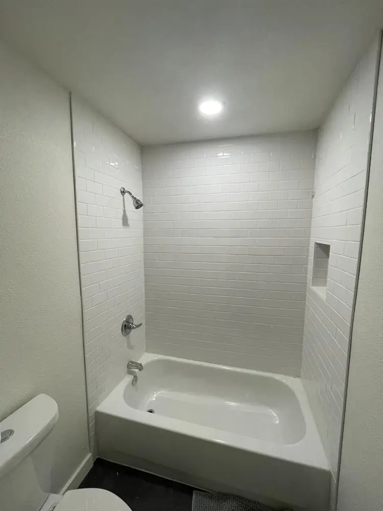 Master Bedroom for Rent Downtown!