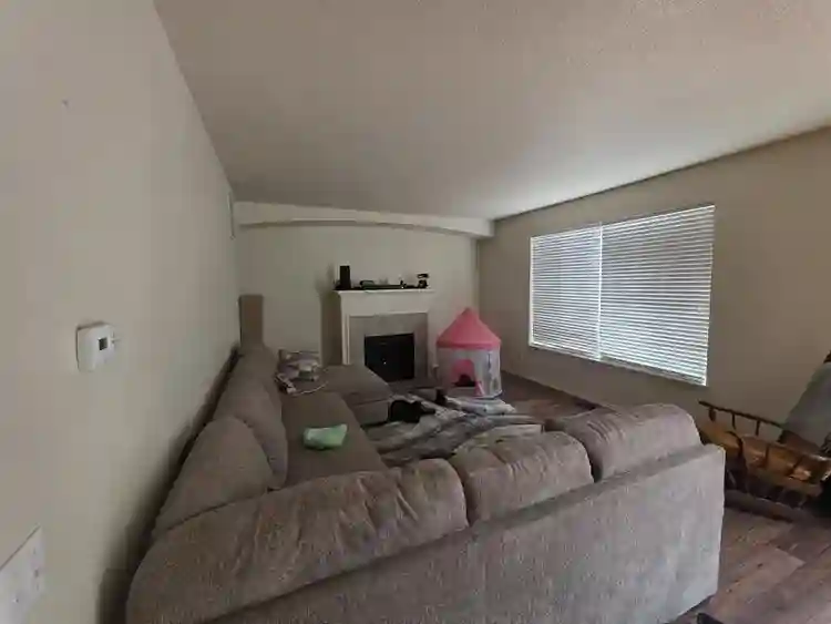 I have a room for rent in Aloha