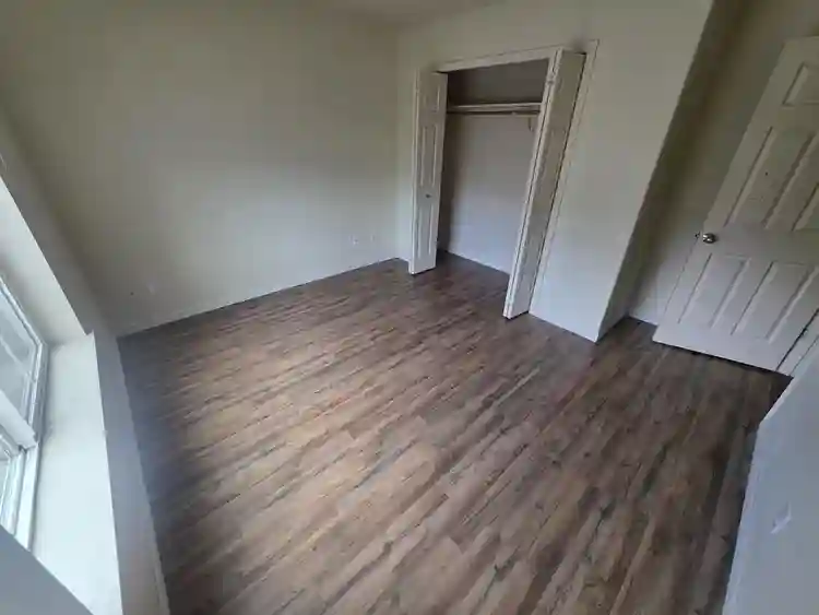 I have a room for rent in Aloha