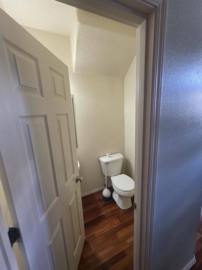 I have a room for rent in Aloha