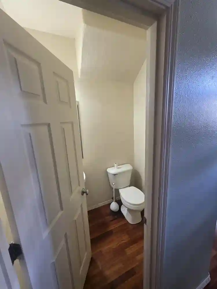 I have a room for rent in Aloha