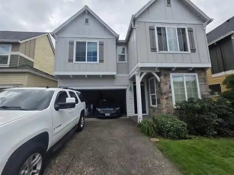I have a room for rent in Aloha