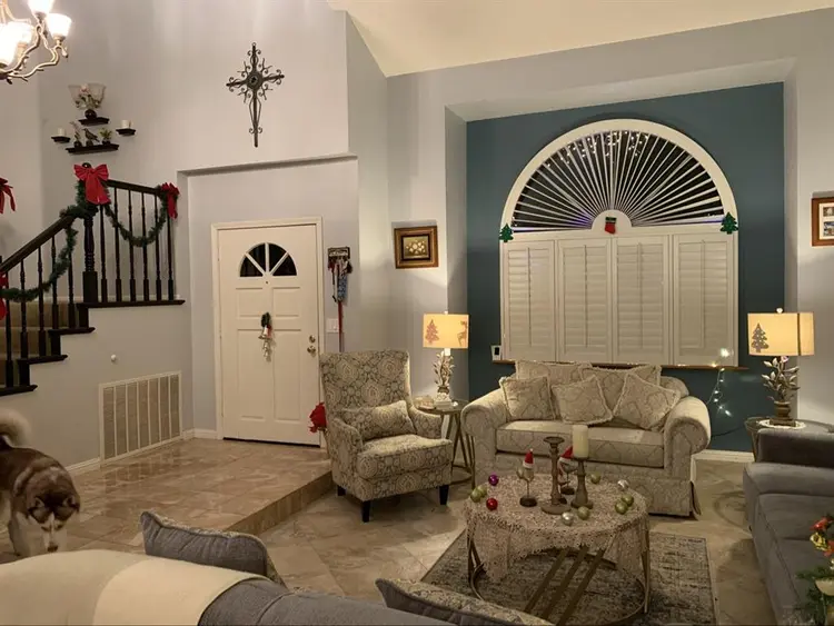 Two furnished rooms at Reseda,