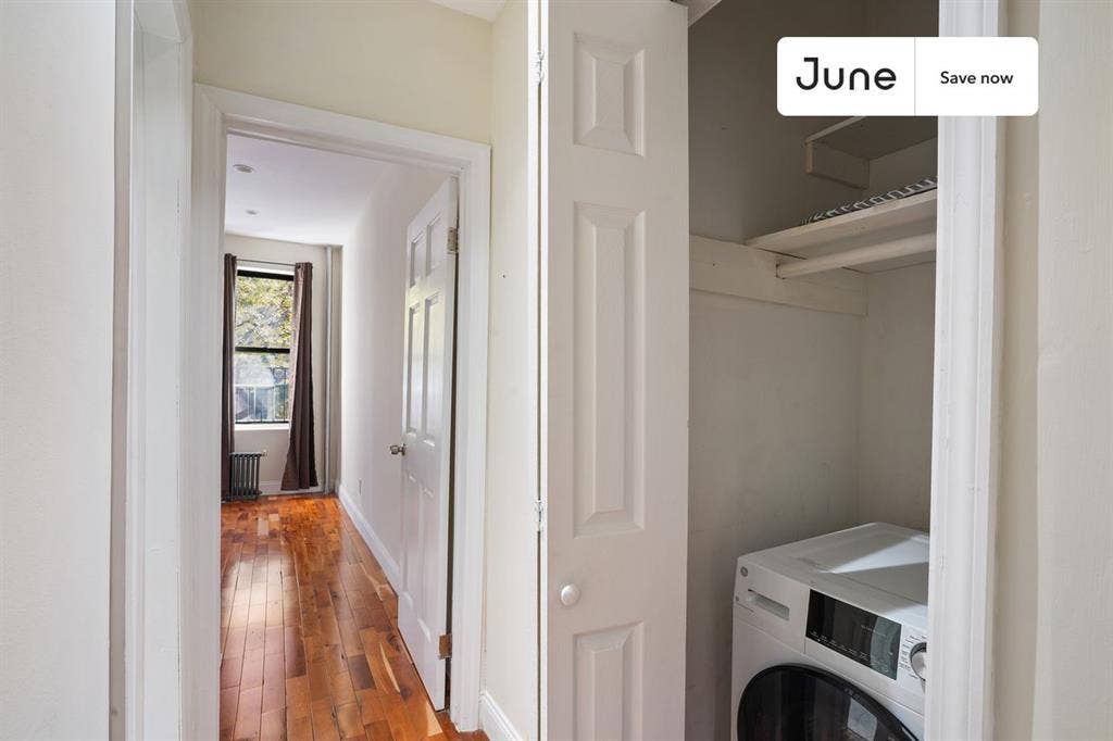2 BR in New York City