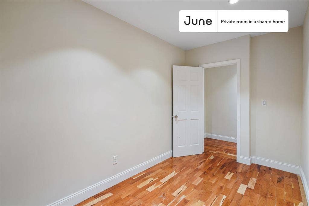 2 BR in New York City