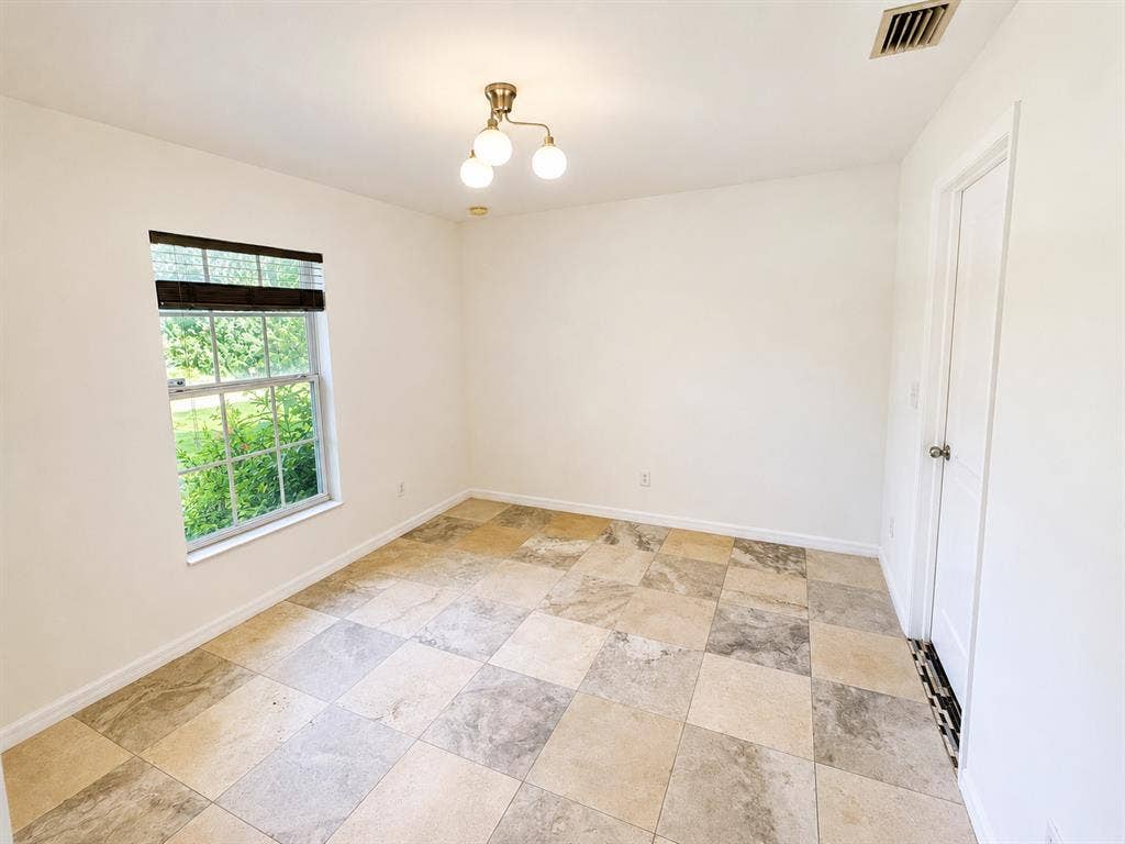 Private Room for Rent – $700/mo