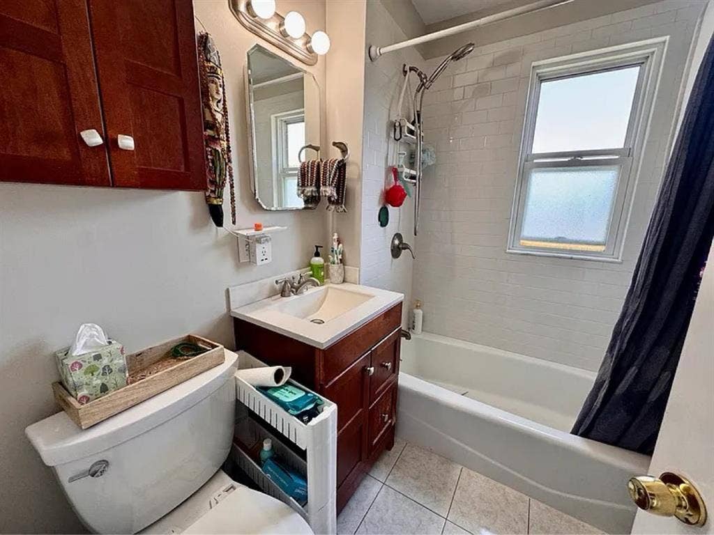 Nice & big rooms near T & Tufts 9/1