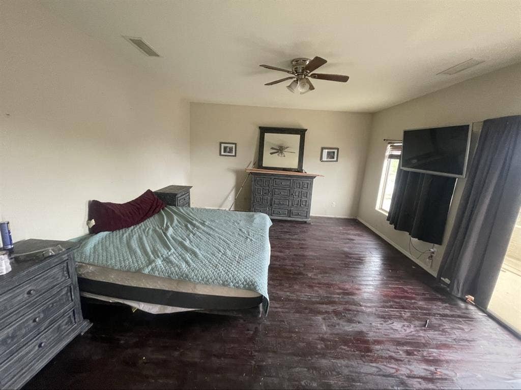2 rooms 2 prices no utility bill