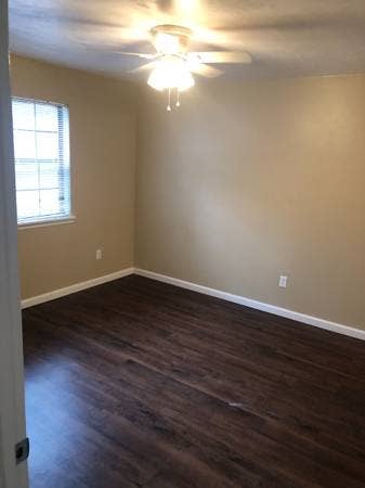 1 Bed 1 bath looking for a teenant