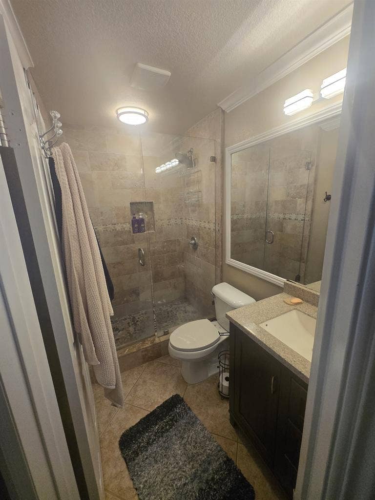 Room available private bathroom