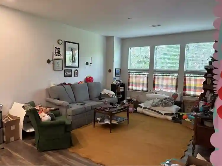 SEP 1 Subletter Malden 1bed apt