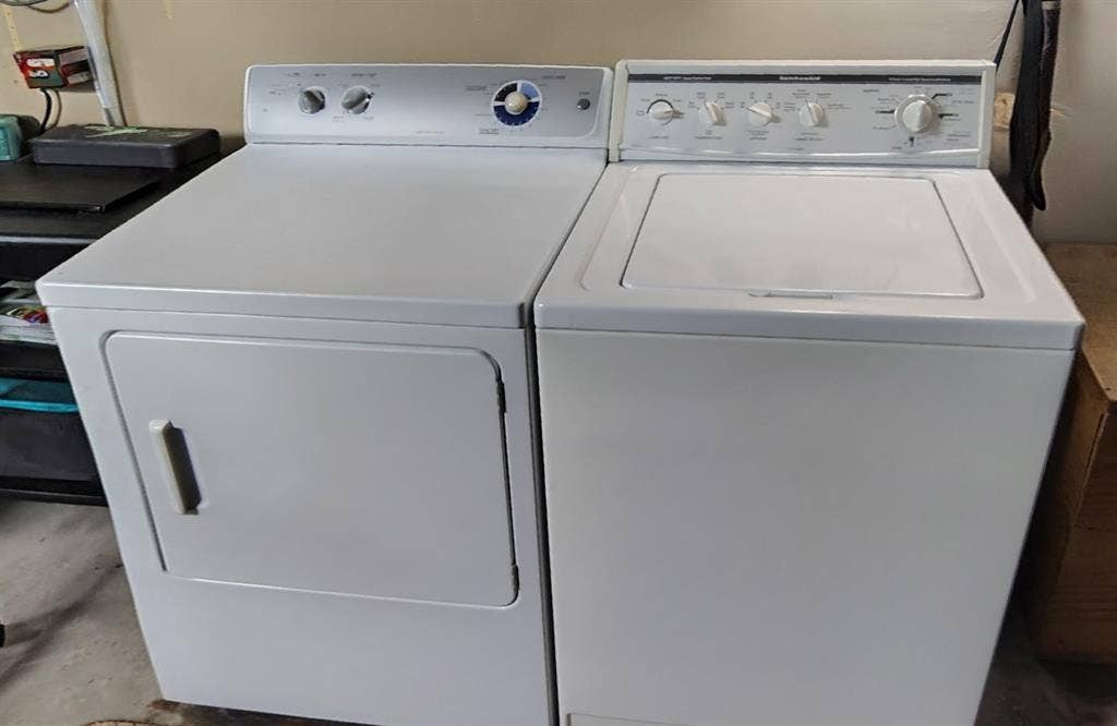 Furnished Room Utilities INCLUDED