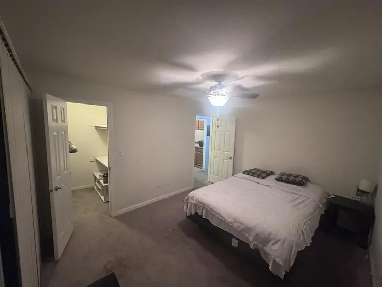 Looking for a Roommate – Furnished