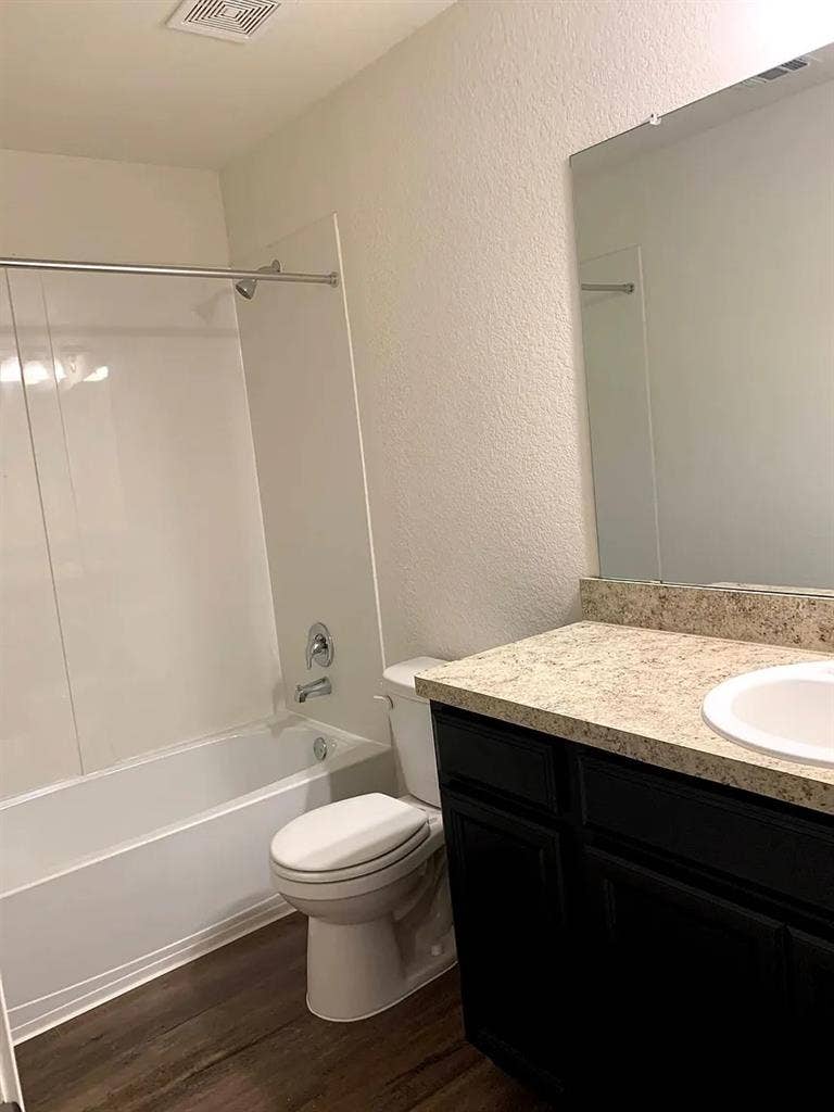 5 BR in Kyle