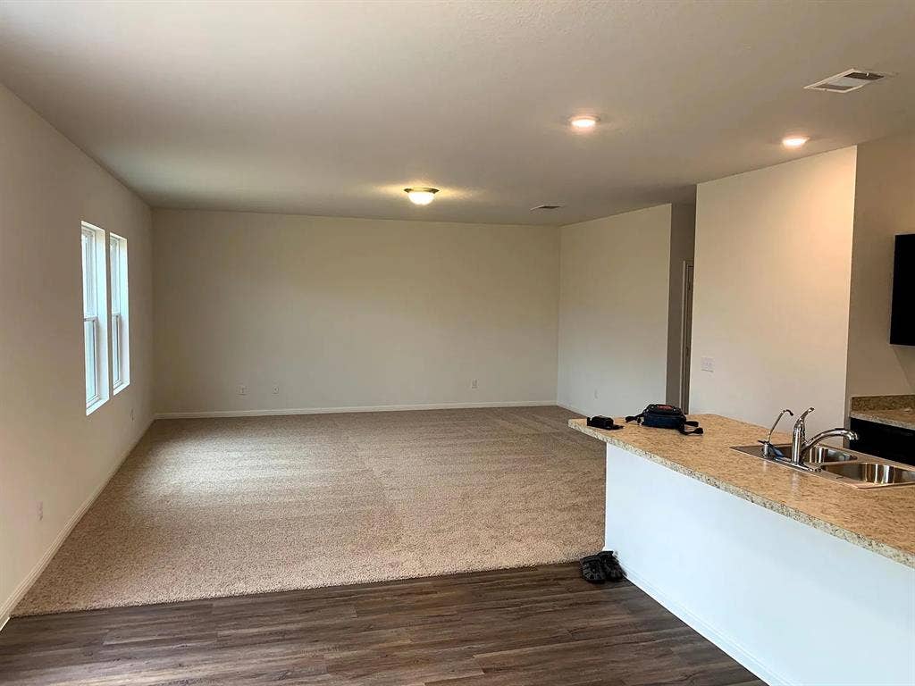 5 BR in Kyle