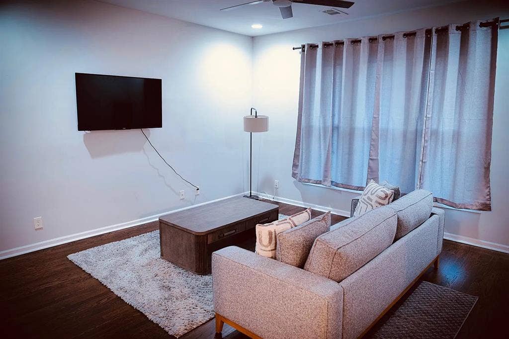 5 BR in Atlanta