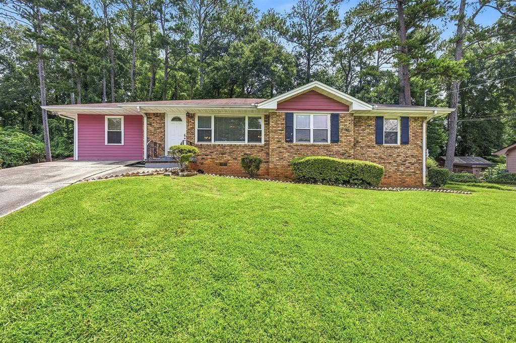 4 BR in Atlanta