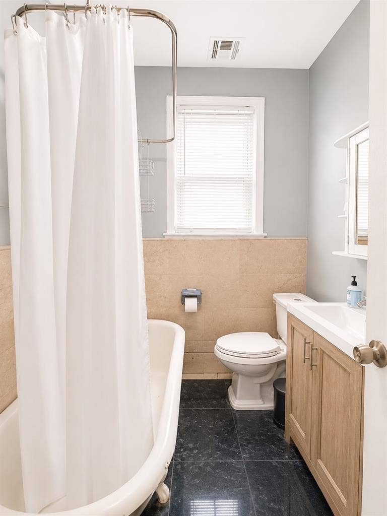 Furnished, 3-Bedroom apartment.