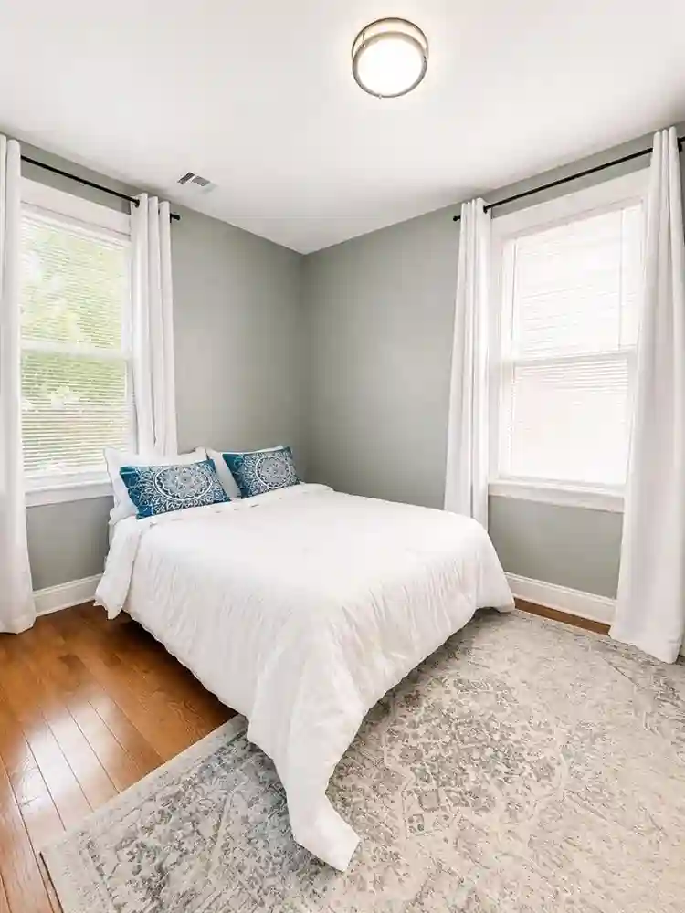 Furnished, 3-Bedroom apartment.