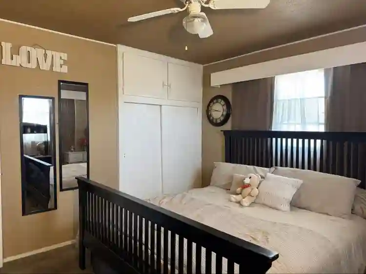 Furnished bedroom near Disney