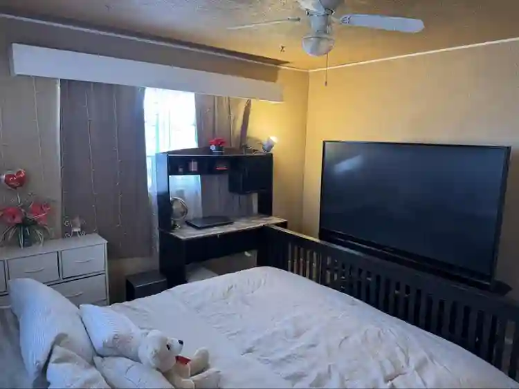 Furnished bedroom near Disney