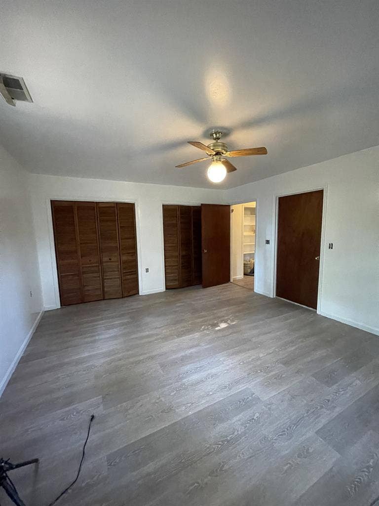 Prvt. Suite - Kitchen Bathroom W/D