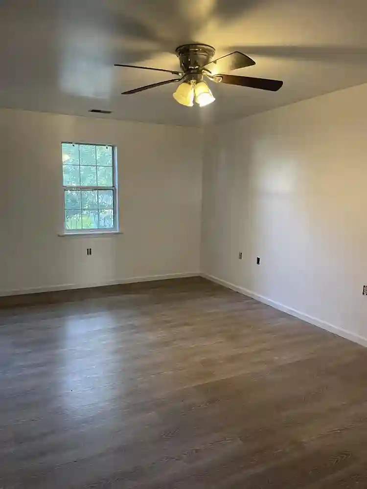 Prvt. Suite - Kitchen Bathroom W/D