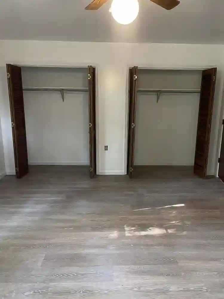 Prvt. Suite - Kitchen Bathroom W/D